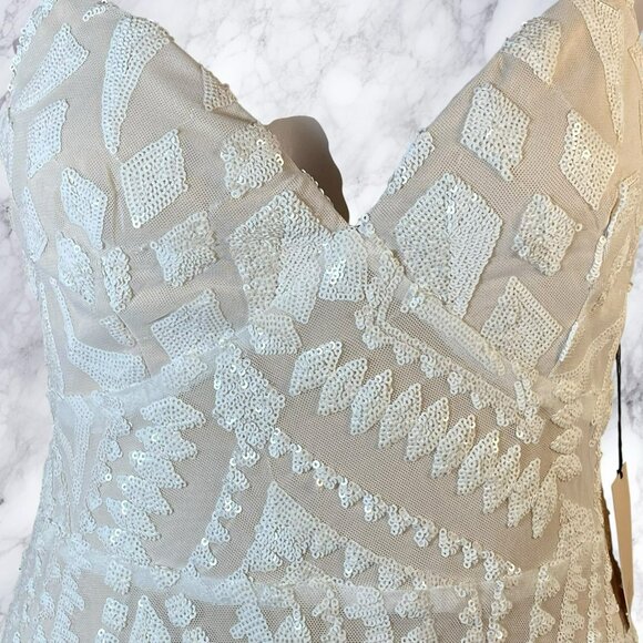 superdown Tiff Mini Dress - White - Picture 4 of 12